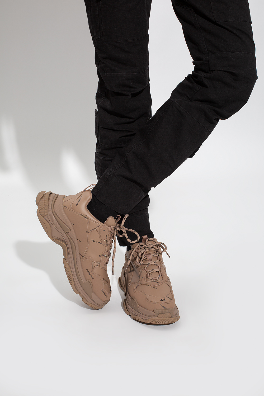 Balenciaga triple s store brown